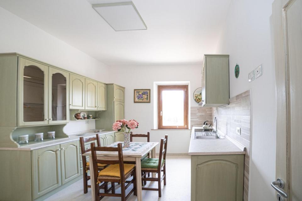 La Casa Degli Dei Apartment San Gimignano Luaran gambar